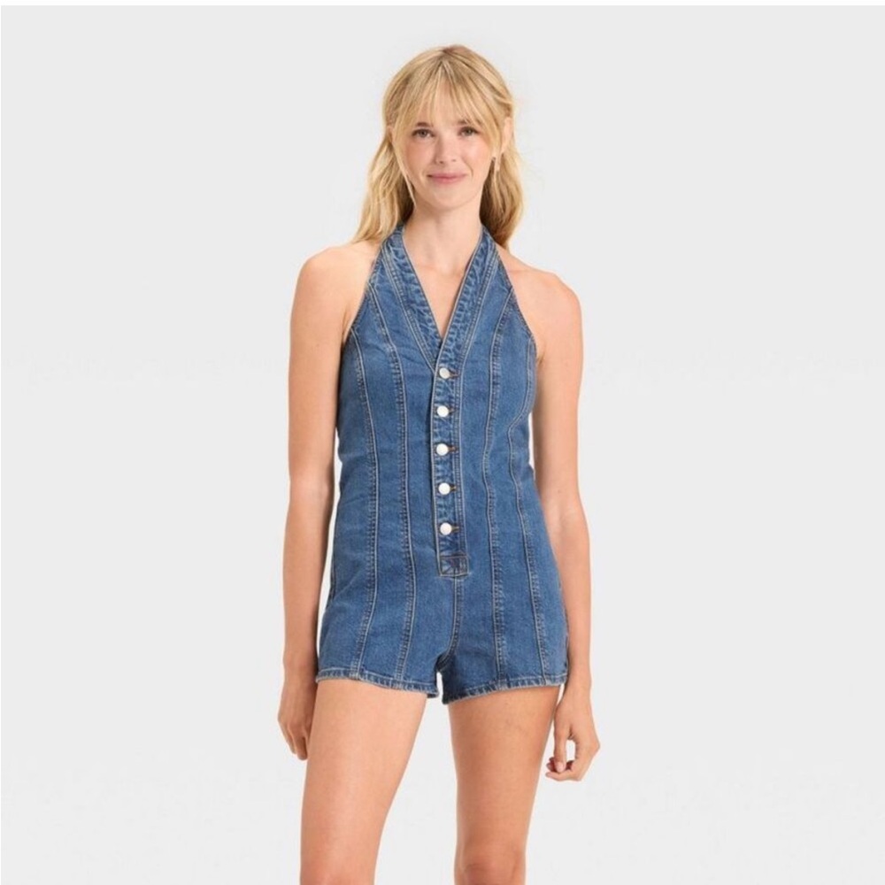 Universal Thread Halter Romper new (tag popped off when trying on but have them)